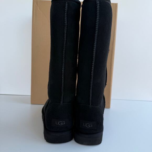NIB • UGG Women's Classic Tall II Boot Size: 8 - Picture 5 of 8